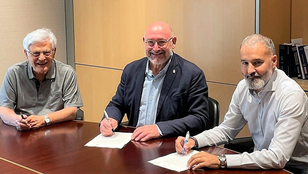 La Fundació SALAS firma la cesión del derecho de superficie de dos nuevas promociones de alquiler social en Sant Andreu de Llavaneres 